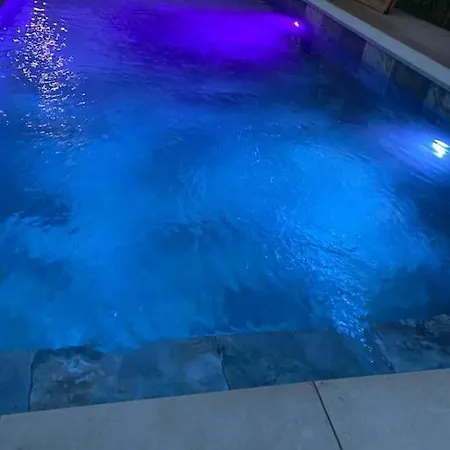 Apartamento 4 Pieces Avec Piscine *