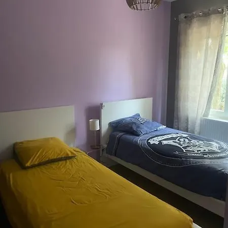 4 Pieces Avec Piscine *