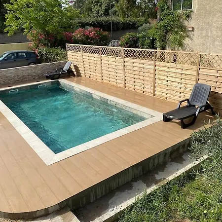 4 Pieces Avec Piscine Saint-Bres (Herault)